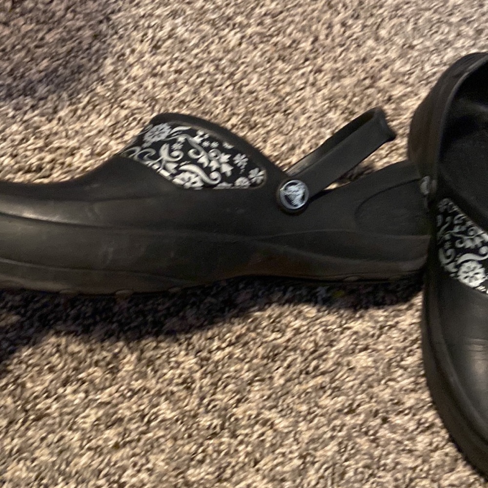 Crocs - Picture 3 of 4